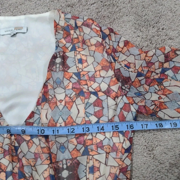 Waverly Grey Stained Glass Wrap Dress 2 V-Neck sheer lightweight above the knee - Picture 9 of 11